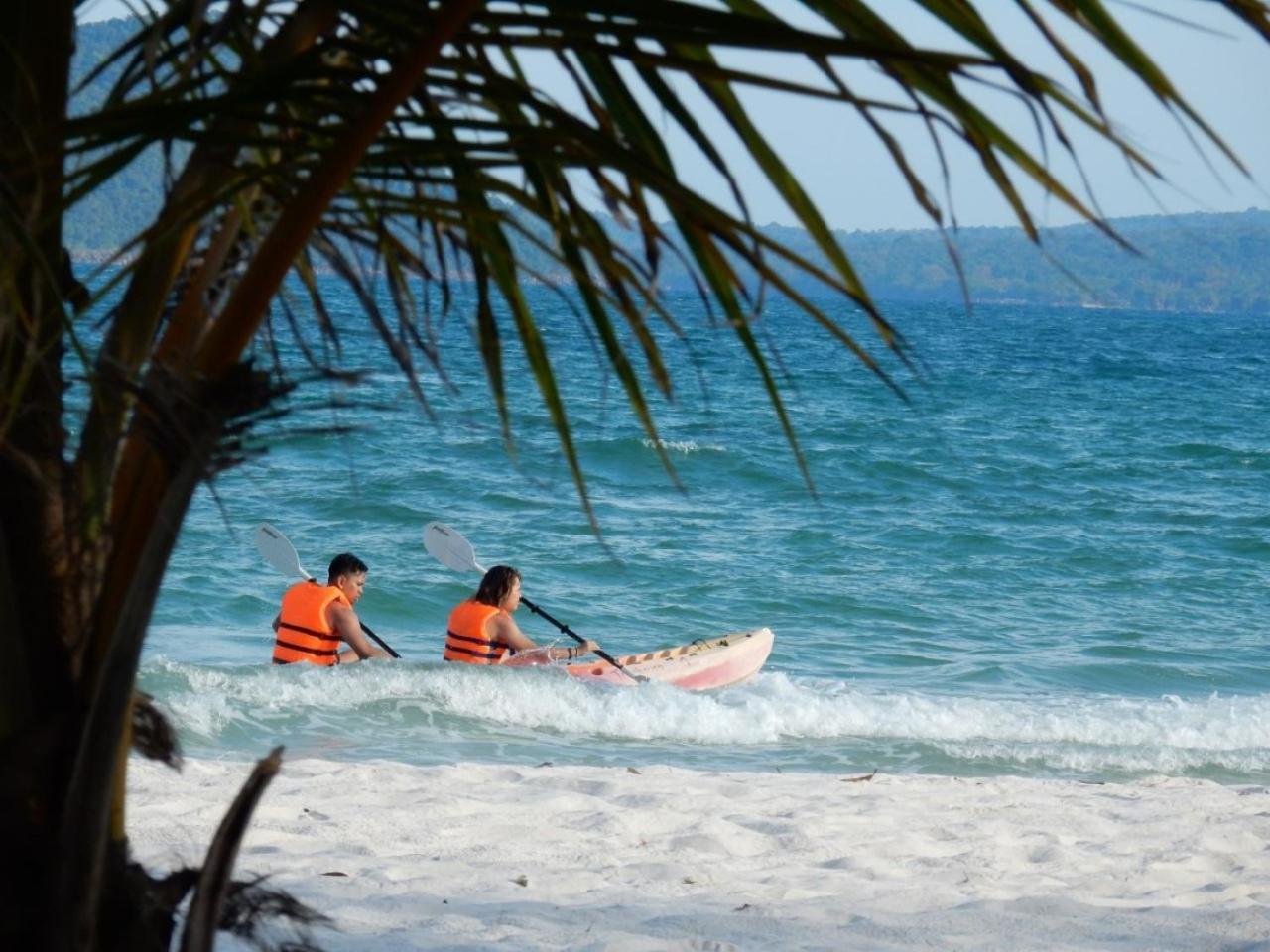 Sandbank Restaurant & Camping Koh Rong Kaoh Touch Eksteriør bilde