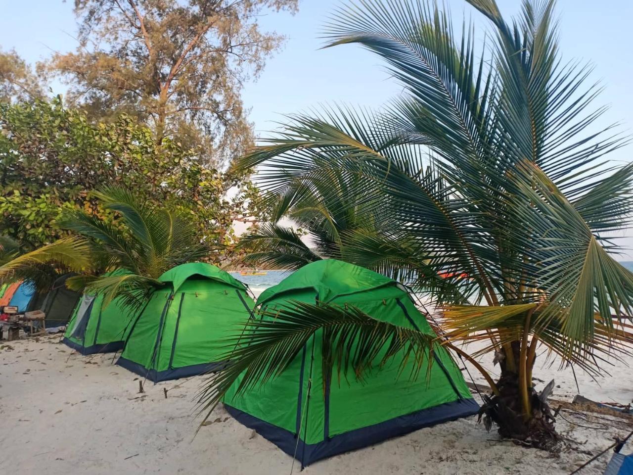 Sandbank Restaurant & Camping Koh Rong Kaoh Touch Eksteriør bilde